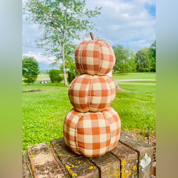 *Orange Buffalo Check Stuffed Pumpkin Stack - Picture 10 of 13
